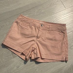 Pink market and spruce size 0 shorts